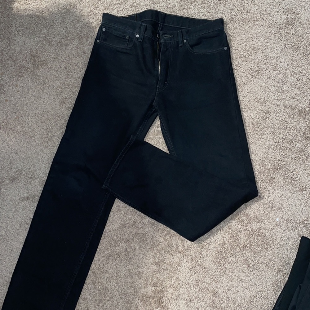 Levi’s - Picture 2 of 2